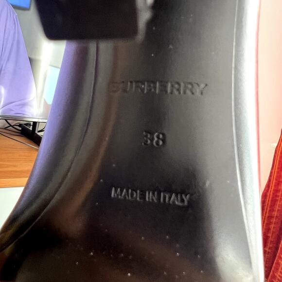 Burberry Ezra Black Leather Monogram Point-Toe Pumps Heels 100mm size 38 - Picture 7 of 7